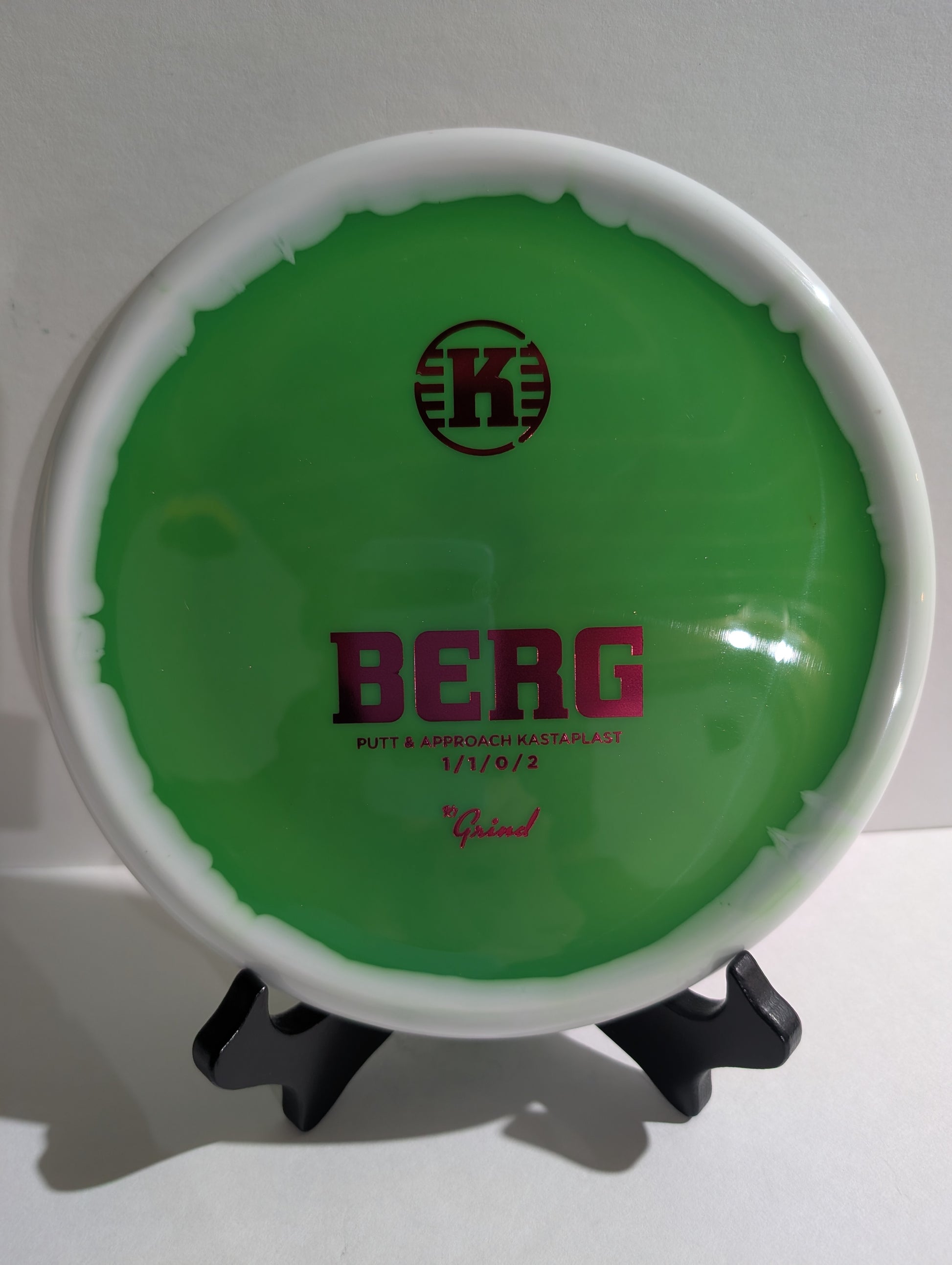 Green-White Berg