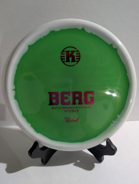 Green-White Berg
